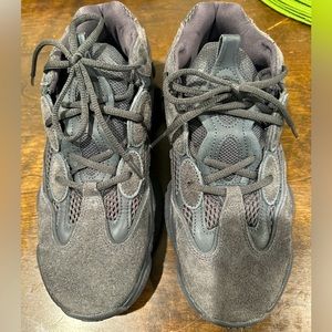 Yeezy 500 “Granite”